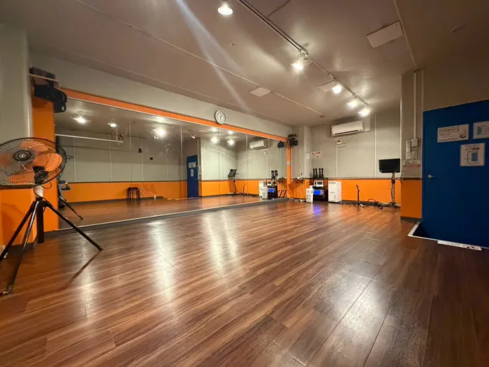 Bスタジオ