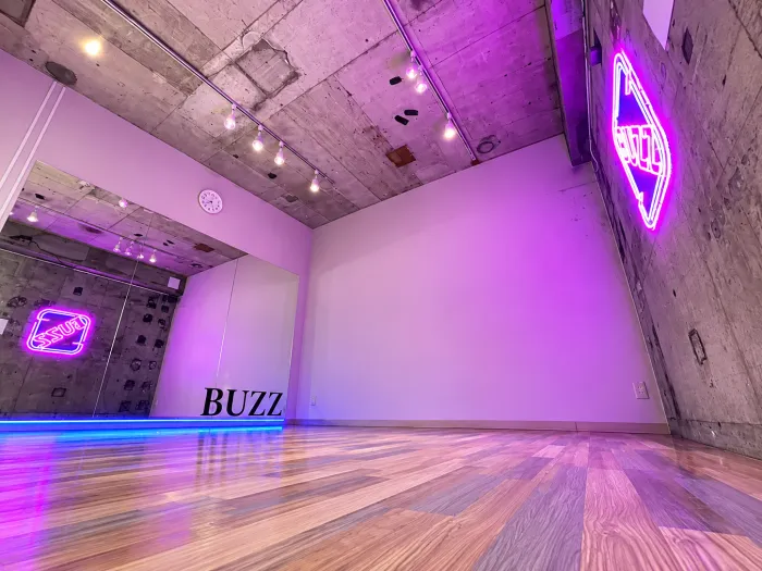 402st